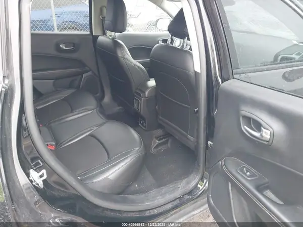 3C4NJDBB1MT562149 2021 JEEP COMPASS - Image 8