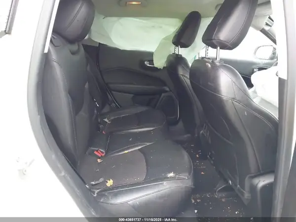 3C4NJDBB1MT569831 2021 JEEP COMPASS - Image 8