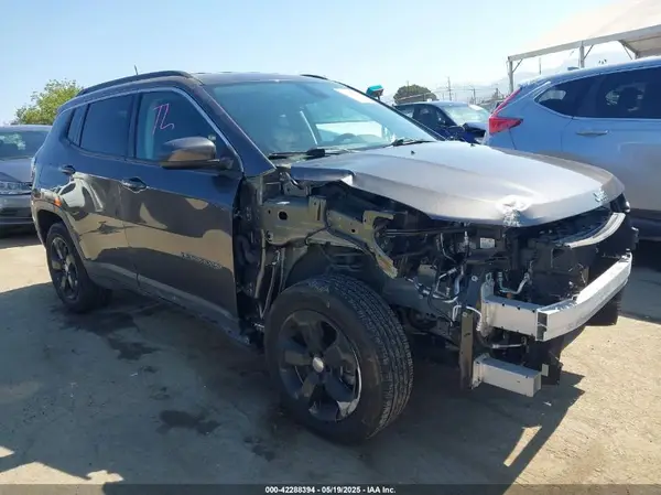 3C4NJDBB1MT578819 2021 JEEP COMPASS - Image 1