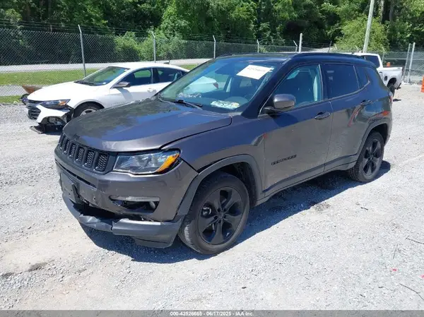 3C4NJDBB1MT586712 2021 JEEP COMPASS - Image 2