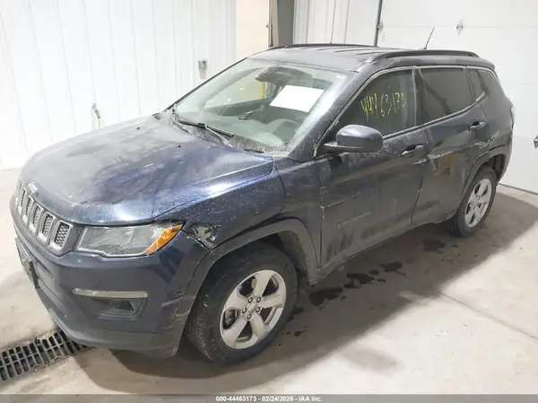 3C4NJDBB1MT599816 2021 JEEP COMPASS - Image 2