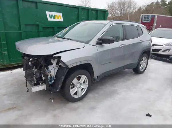 3C4NJDBB1NT104287 2022 JEEP COMPASS - Image 2