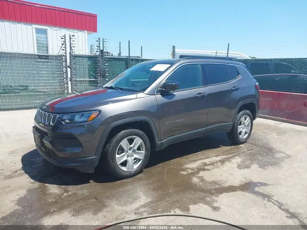 3C4NJDBB1NT111689 2022 JEEP COMPASS - Image 2