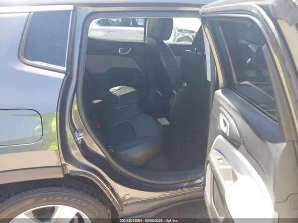 3C4NJDBB1NT111689 2022 JEEP COMPASS - Image 8