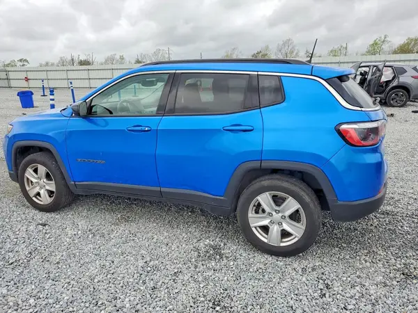 3C4NJDBB1NT123857 2022 JEEP COMPASS - Image 2