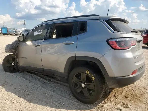 3C4NJDBB1NT130873 2022 JEEP COMPASS - Image 2
