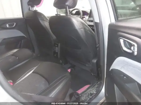3C4NJDBB1NT164537 2022 JEEP COMPASS - Image 8