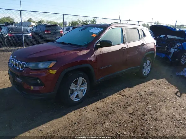 3C4NJDBB1NT216443 2022 JEEP COMPASS - Image 2