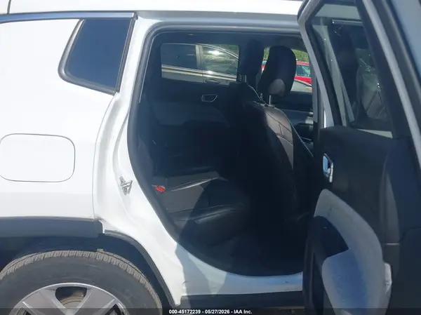 3C4NJDBB1NT217530 2022 JEEP COMPASS - Image 8