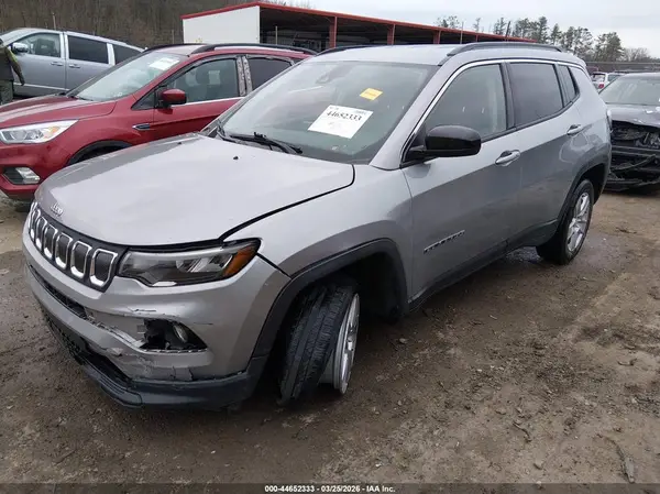 3C4NJDBB1NT232495 2022 JEEP COMPASS - Image 2