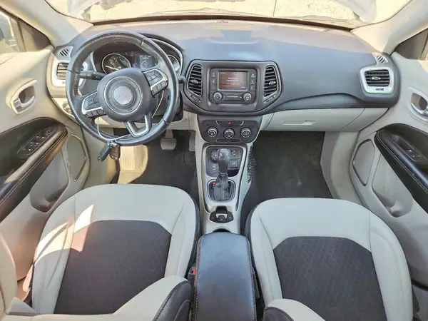3C4NJDBB2HT616662 2017 JEEP COMPASS - Image 8