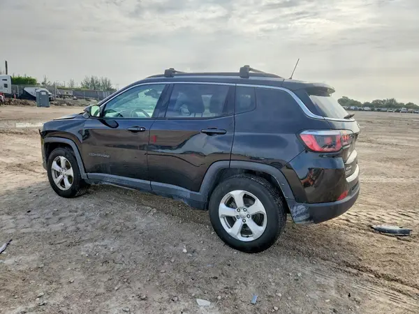 3C4NJDBB2HT624633 2017 JEEP COMPASS - Image 2