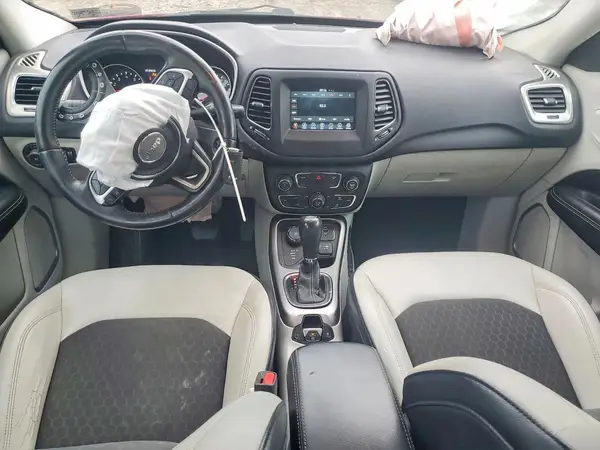 3C4NJDBB2HT656143 2017 JEEP COMPASS - Image 8