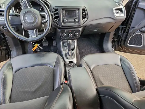 3C4NJDBB2HT665117 2017 JEEP COMPASS - Image 8