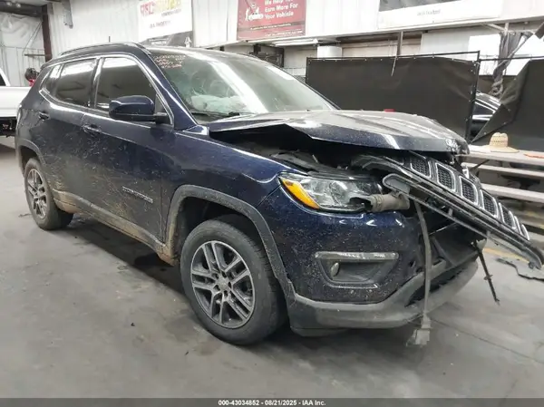 3C4NJDBB2HT665957 2017 JEEP COMPASS - Image 1