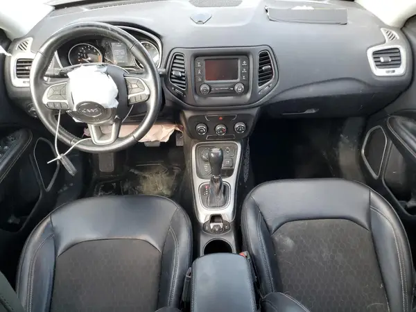 3C4NJDBB2HT680068 2017 JEEP COMPASS - Image 8