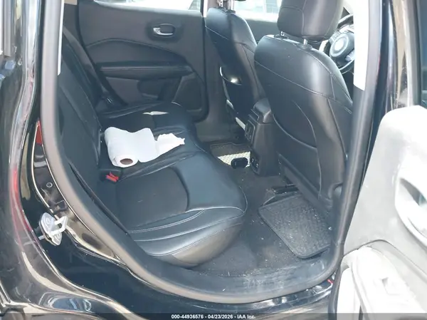 3C4NJDBB2JT100422 2018 JEEP COMPASS - Image 8