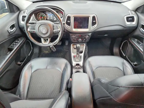 3C4NJDBB2JT108083 2018 JEEP COMPASS - Image 8