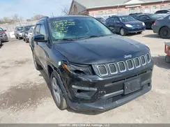 3C4NJDBB2JT111856 2018 JEEP COMPASS