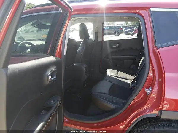 3C4NJDBB2JT111940 2018 JEEP COMPASS - Image 8