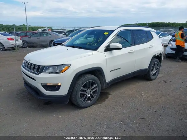 3C4NJDBB2JT112859 2018 JEEP COMPASS - Image 2