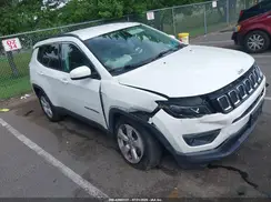 3C4NJDBB2JT113462 2018 JEEP COMPASS