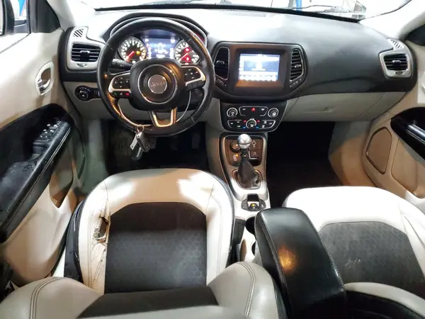 3C4NJDBB2JT113493 2018 JEEP COMPASS - Image 8