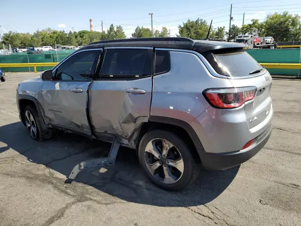 3C4NJDBB2JT116247 2018 JEEP COMPASS - Image 2