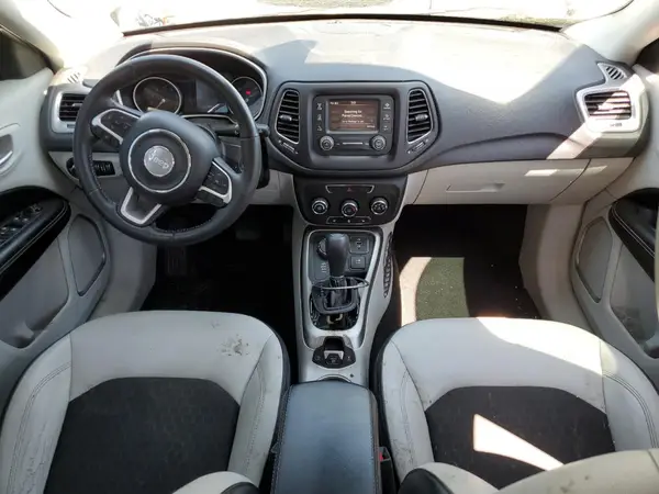 3C4NJDBB2JT116247 2018 JEEP COMPASS - Image 8