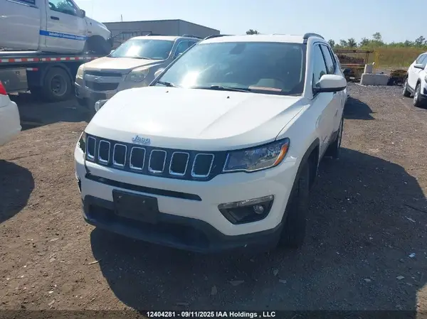 3C4NJDBB2JT128060 2018 JEEP COMPASS - Image 2