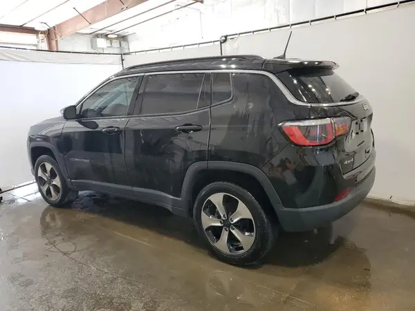 3C4NJDBB2JT136286 2018 JEEP COMPASS - Image 2