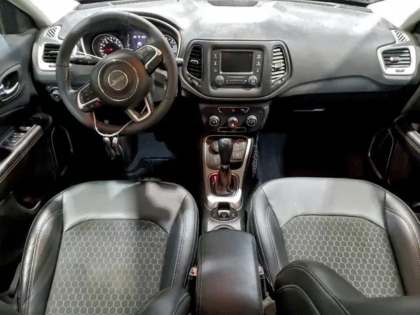 3C4NJDBB2JT142864 2018 JEEP COMPASS - Image 8