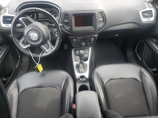 3C4NJDBB2JT150186 2018 JEEP COMPASS - Image 8