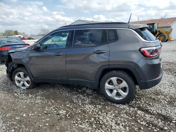 3C4NJDBB2JT154433 2018 JEEP COMPASS - Image 2