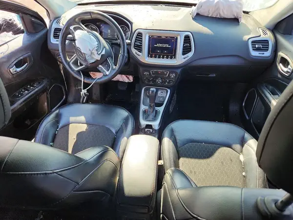 3C4NJDBB2JT154528 2018 JEEP COMPASS - Image 8