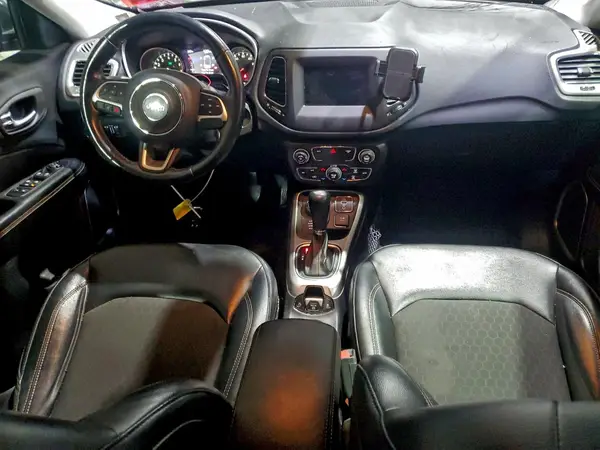 3C4NJDBB2JT155081 2018 JEEP COMPASS - Image 8