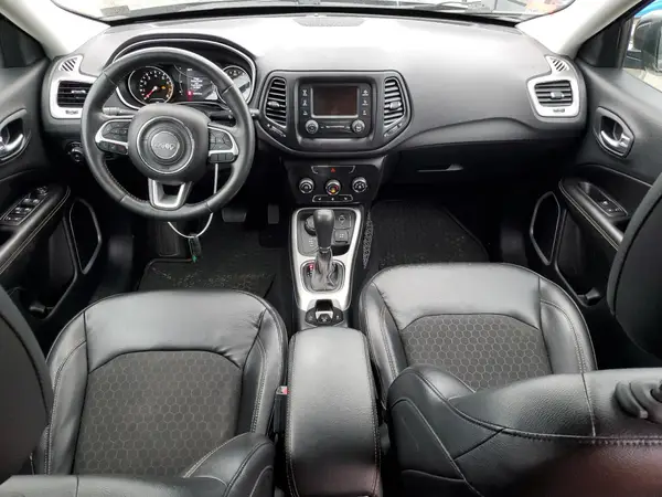 3C4NJDBB2JT167926 2018 JEEP COMPASS - Image 8