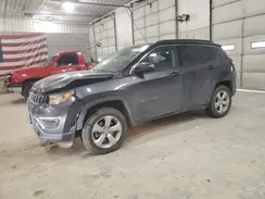 3C4NJDBB2JT175721 2018 JEEP COMPASS