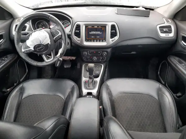 3C4NJDBB2JT175721 2018 JEEP COMPASS - Image 8
