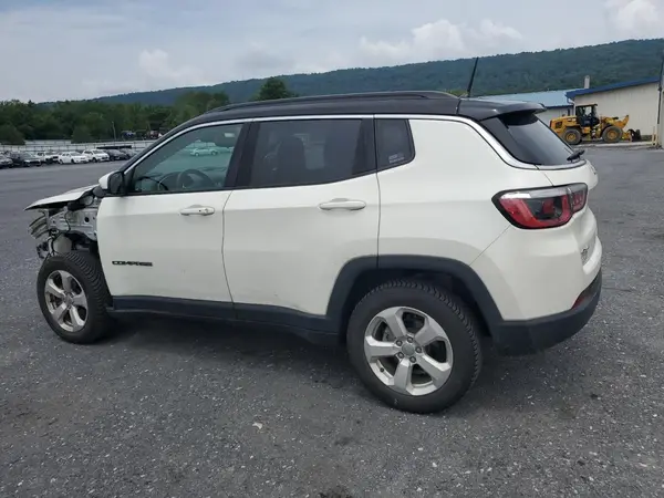 3C4NJDBB2JT177663 2018 JEEP COMPASS - Image 2