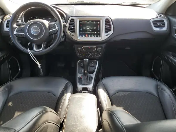3C4NJDBB2JT178019 2018 JEEP COMPASS - Image 8