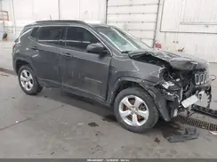 3C4NJDBB2JT178635 2018 JEEP COMPASS