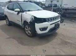 3C4NJDBB2JT185780 2018 JEEP COMPASS