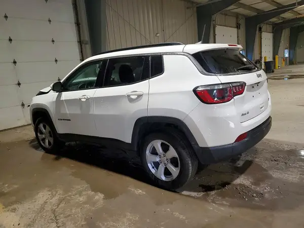 3C4NJDBB2JT191031 2018 JEEP COMPASS - Image 2
