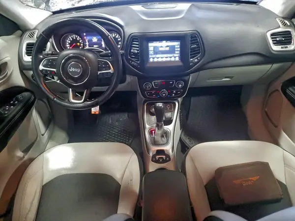 3C4NJDBB2JT191255 2018 JEEP COMPASS - Image 8