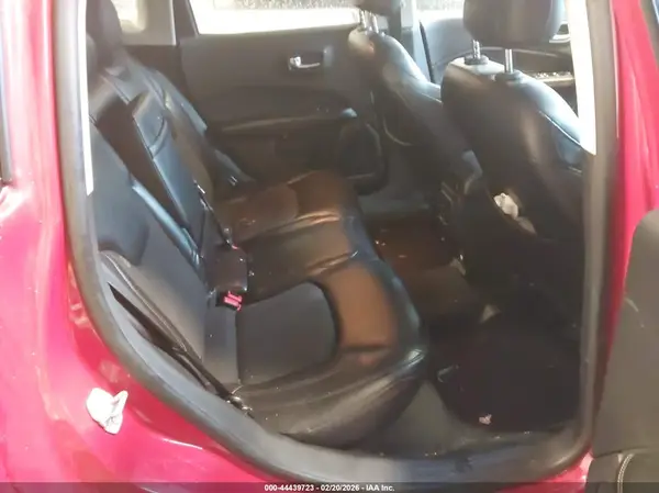 3C4NJDBB2JT192566 2018 JEEP COMPASS - Image 8