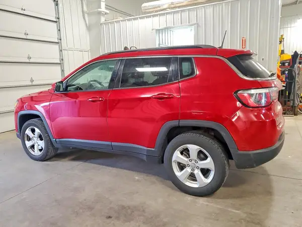 3C4NJDBB2JT202481 2018 JEEP COMPASS - Image 2