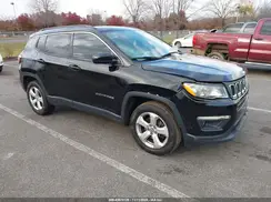 3C4NJDBB2JT222522 2018 JEEP COMPASS