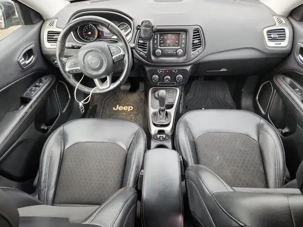 3C4NJDBB2JT222861 2018 JEEP COMPASS - Image 8
