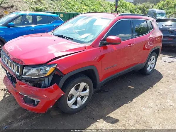 3C4NJDBB2JT239806 2018 JEEP COMPASS - Image 2